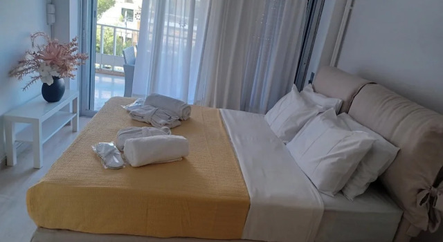 L' apartment blanc dans le centre de Glyfada
