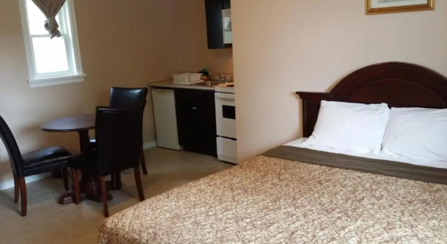 Семейный люкс с 2 комнатами Falcon Inn