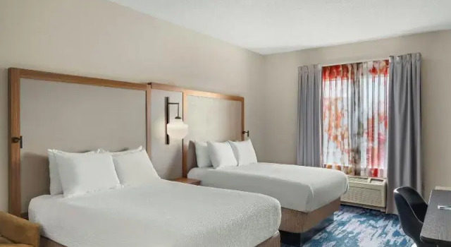 Четырёхместный номер Standard Fairfield Inn & Suites by Marriott Birmingham Fultondale/I65