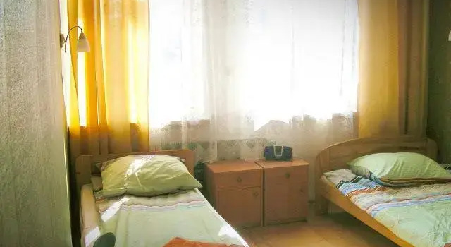 Hostel Retro, Забронировать Хостел Недорогие отели Кракова, рядом с Ethnographic Museum in Kraków, недорого