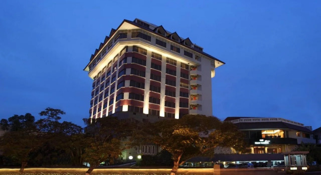 Hotel Santika Premiere Semarang