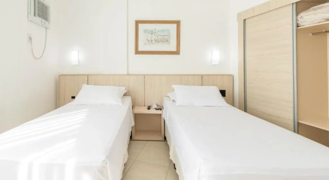 Четырёхместный номер Standard Hotel Ilha da Madeira