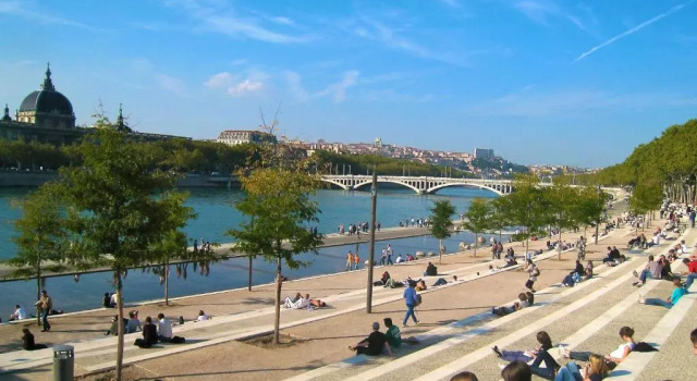 Апартаменты Luxury Saxe And The City , Downtown Lyon