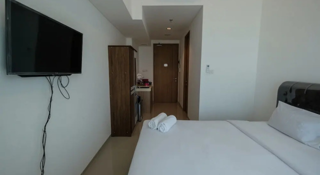 Fabulous Tree Park City Studio Apartment near ICE BSD