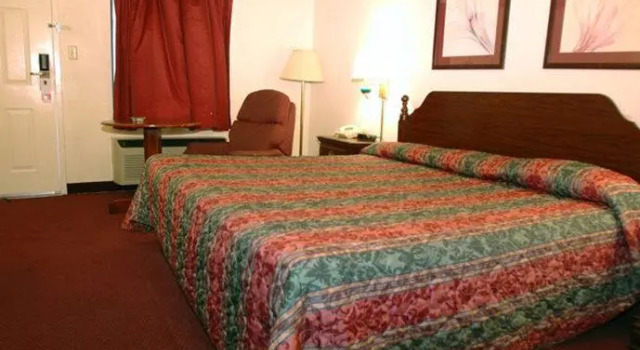 Country Hearth Inns And Suites Athens, Book Hotel Athens Alabama