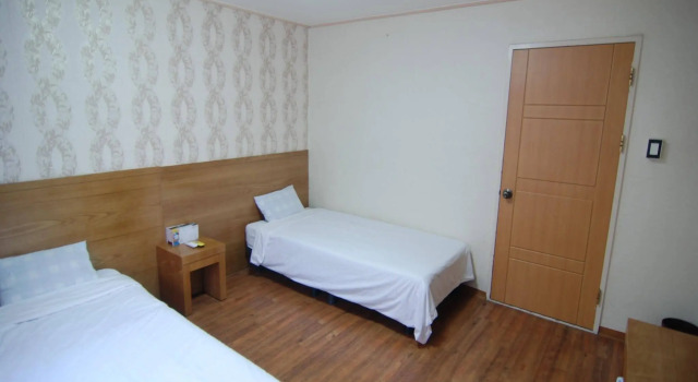 Hotel New World
