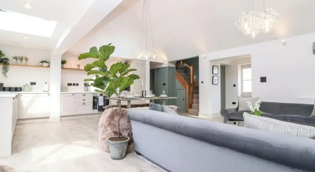 12 Manor Farm Close
