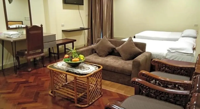 Трёхместный номер Grand Prince Hotel Chiang Mai