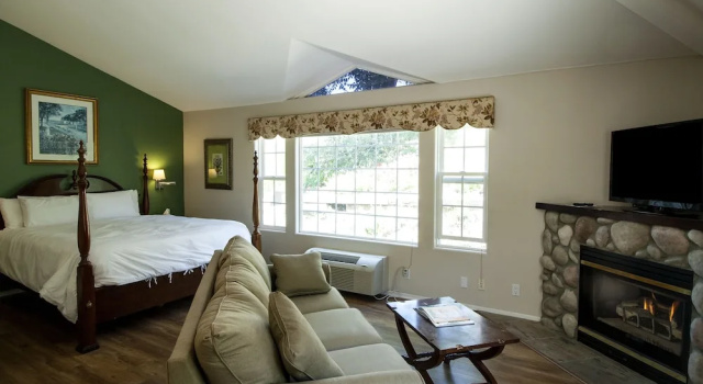 Двухместный номер Standard с видом на горы Malibu Country Inn