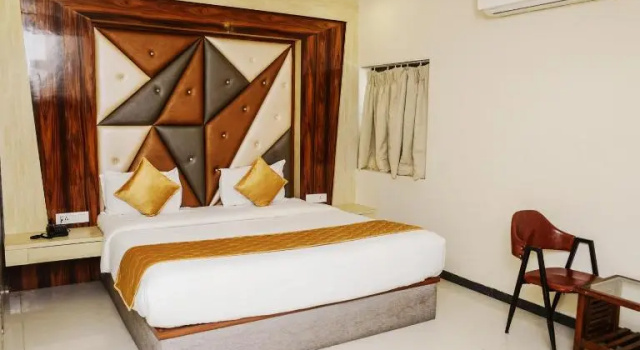 Люкс Hotel Elite Continental- Near Mumbai International Airport Andheri East
