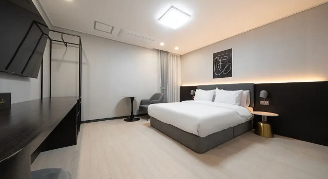 Номер Standard Hound hotel gunsan