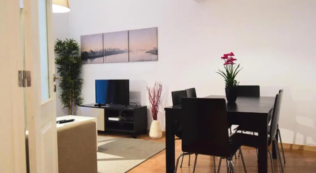 Family House, Забронировать Отель Арроюш Лиссабон