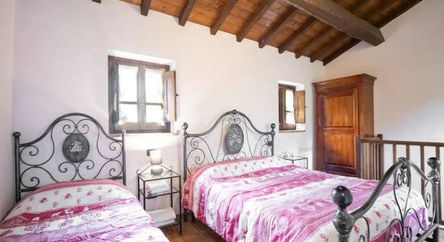Apartment on Beautiful Estate With Pool Near the Art, Rezervasyon Daire Umbria havuzlu oteller, Yüzme Havuzu