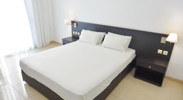 Одноместный номер Standard Perinthos Hotel
