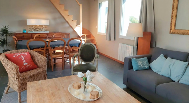 Breton holiday home in a quiet location near the beach