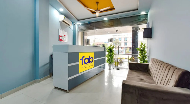 Fabhotel Sarvika