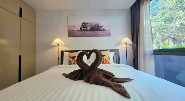Room-a301- 1 Bedroom Corner Condo Forest