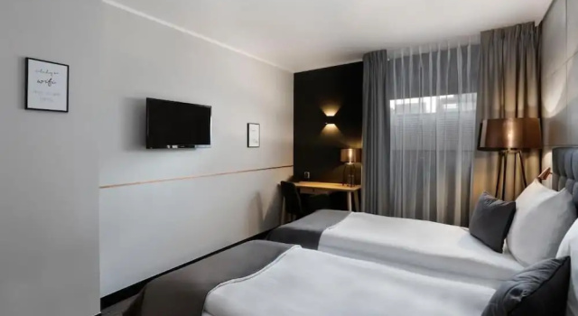 Hotel Link