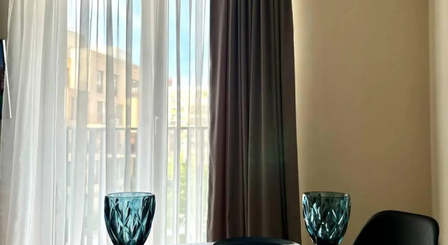 MoonRoom 72 Apartment on Gazovikov Street 44-3, Book Apartment Hotels in Tyumen Region with Parking, Parking