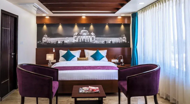 Полулюкс Hotel Urban Jade