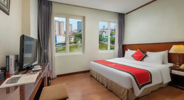 Sunny Hotel, Забронировать Отель Отели Кау Гиай с парковкой, Парковка
