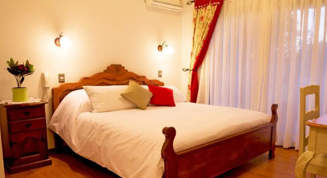 Двухместный номер Standard с балконом La Perla Hotel