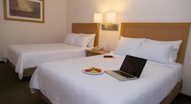 Четырёхместный номер Standard Fiesta Inn Ecatepec