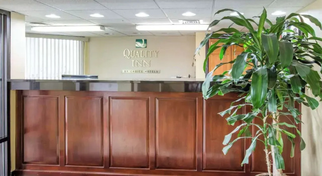 Quality Inn, Забронировать Отель Рейдсвилл Северная Каролина