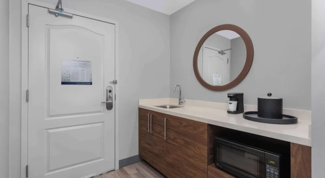 Четырёхместный люкс Hampton Inn and Suites - Lincoln Northeast