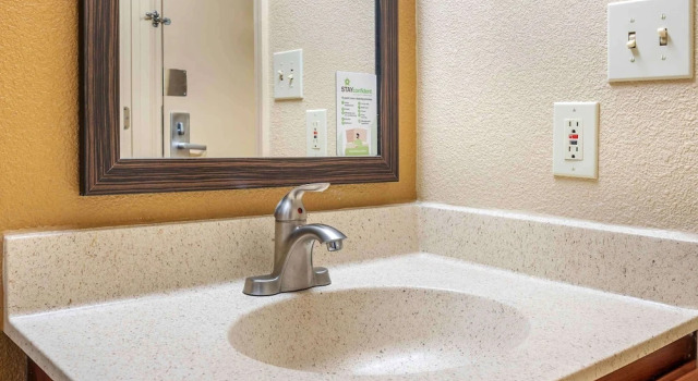 Люкс Studio 6 Extended Stay Florence KY - Meijer Dr Cincinnati