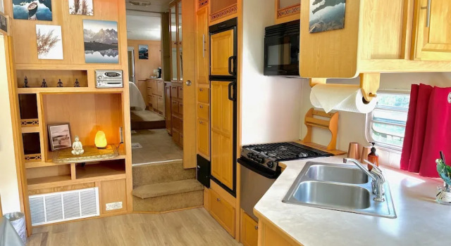 Номер Premier Quiet Mind Lodge Retreat & Spa  Sequoias