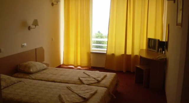 Vezhen Hotel