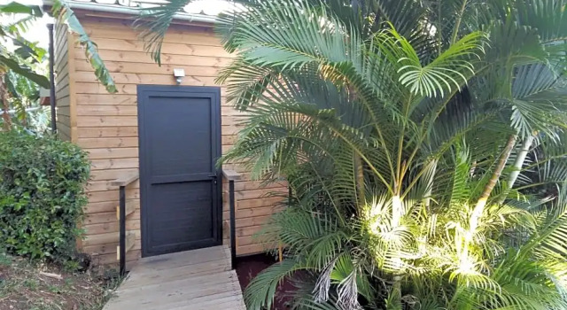 Lounge des hauts, 3 maisons à Létang-Salé avec vue sur lOcéan indien et la forêt, Забронировать Отель Л'Этан-Сале Реюньон