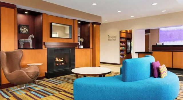 Fairfield Inn & Suites by Marriott Toledo Maumee, Reserva ahora Hotel Hoteles en Maumee con piscina, Piscina