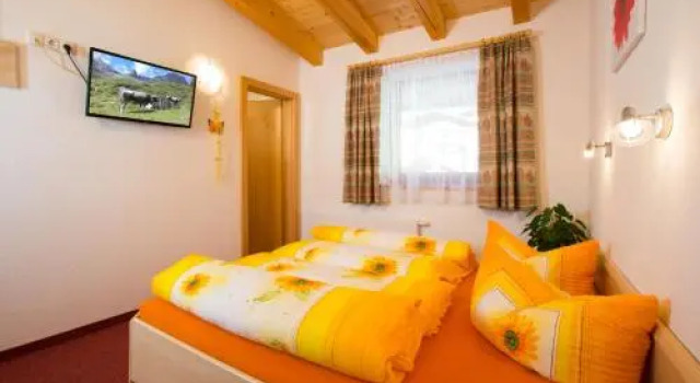 Haus Alois, Prenota Hotel Hotel a Tirolo con parcheggio, Parcheggio