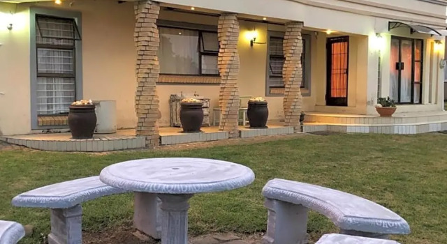 Reemaros Guest House, Забронировать Гостевой дом Гостевые дома Маргит, Гостевой дом
