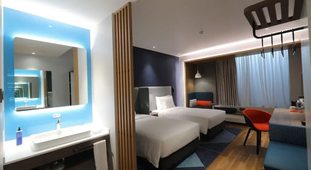 Двухместный номер Standard с видом на внутренний двор Holiday Inn Express Suzhou Zhouzhuang Ancient Town by IHG