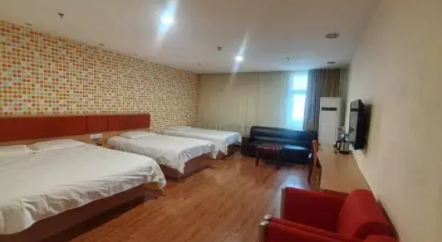 Люкс Homeinn Hotel (Yantai Fuhai Road Zhenhua)