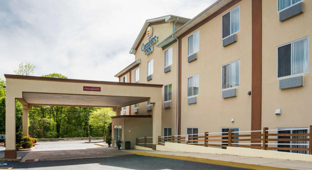 Comfort Inn Naugatuck, Rezerwuj Hotel Naugatuck Connecticut