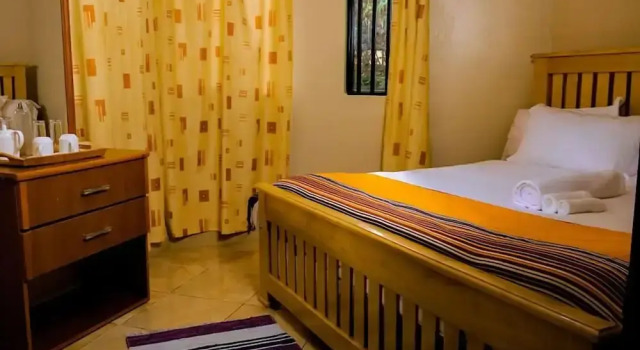 Inn the woods Entebbe, Book Hotel Businesshoteller i Eastern Uganda, 4* 5*