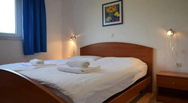 Apartments Markovic, Prenota Appartamento Hotel a Isole Quarnerine con parcheggio, Parcheggio