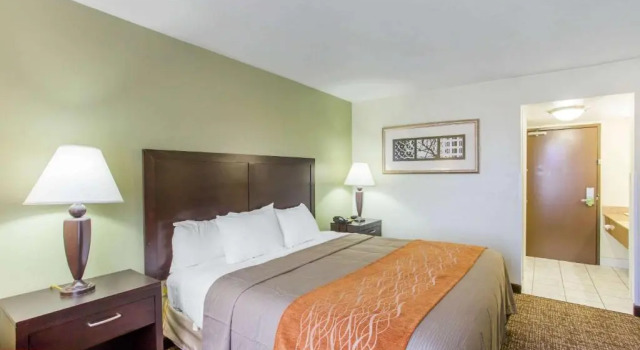 Номер Standard Comfort Inn Franklin Highway 96