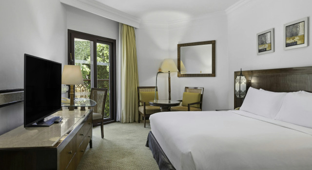Hilton Luxor Resort & Spa
