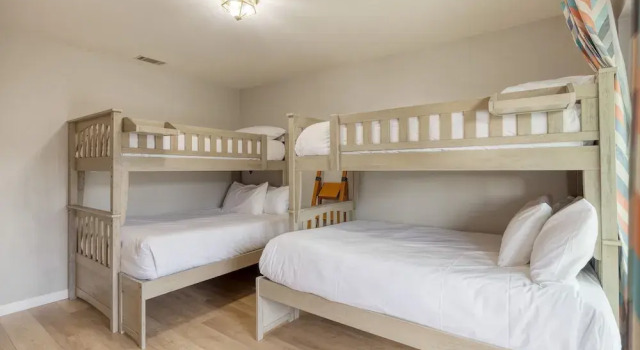 Mendel Manor by Avantstay Walk to Beach Large Deck Patio, Rezerwuj Hotel Oceano Pismo Beach and Vicinity