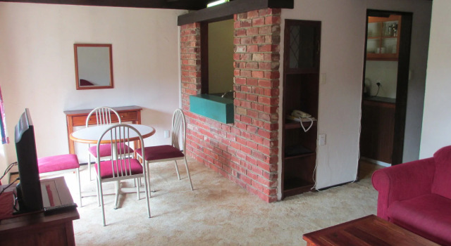 Woodlands Motels and Apartments