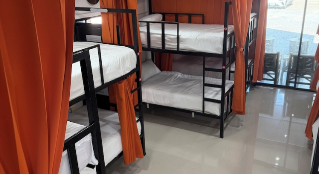 Кровать в общем номере (женский номер) Global Beach Hostel - Ao Nang