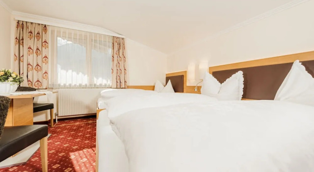 Трёхместный номер Standard с балконом и с видом на горы Hotel Finkenbergerhof