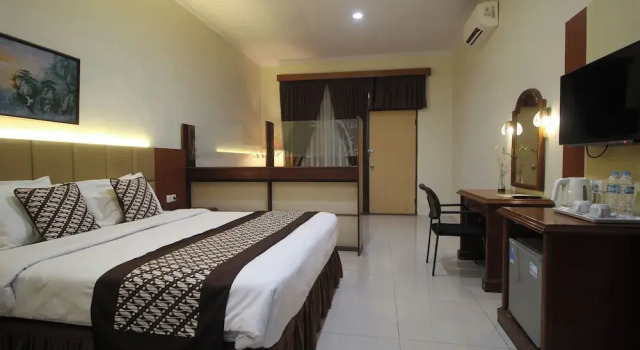 Exécutive chambre avec balcon Hotel Grand Trisula Indramayu