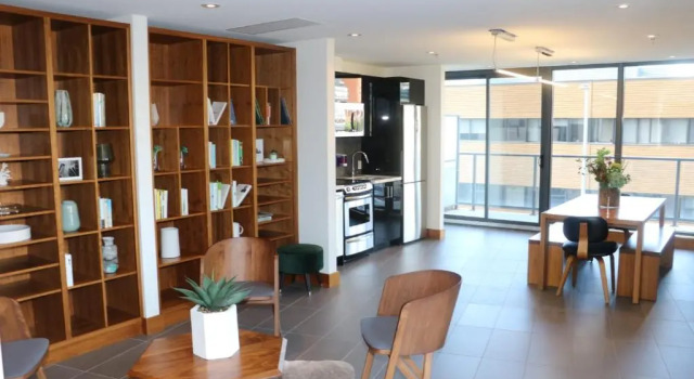 Downtown Paradise - 2 beds, 2 baths with Pool, Забронировать Отель Отели Калгари с бассейном, рядом с 7th Street C Train, Бассейн