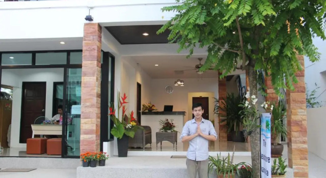Апартаменты Deluxe The Seashore Kamala Service Apartment